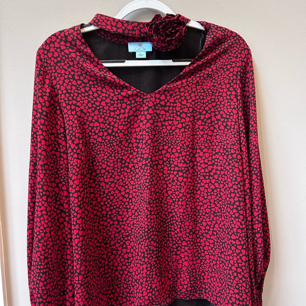 CeCe Heart Patterned Blouse with Floral Accent